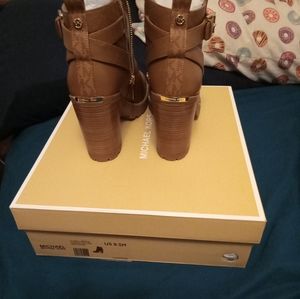 Michael kors boots